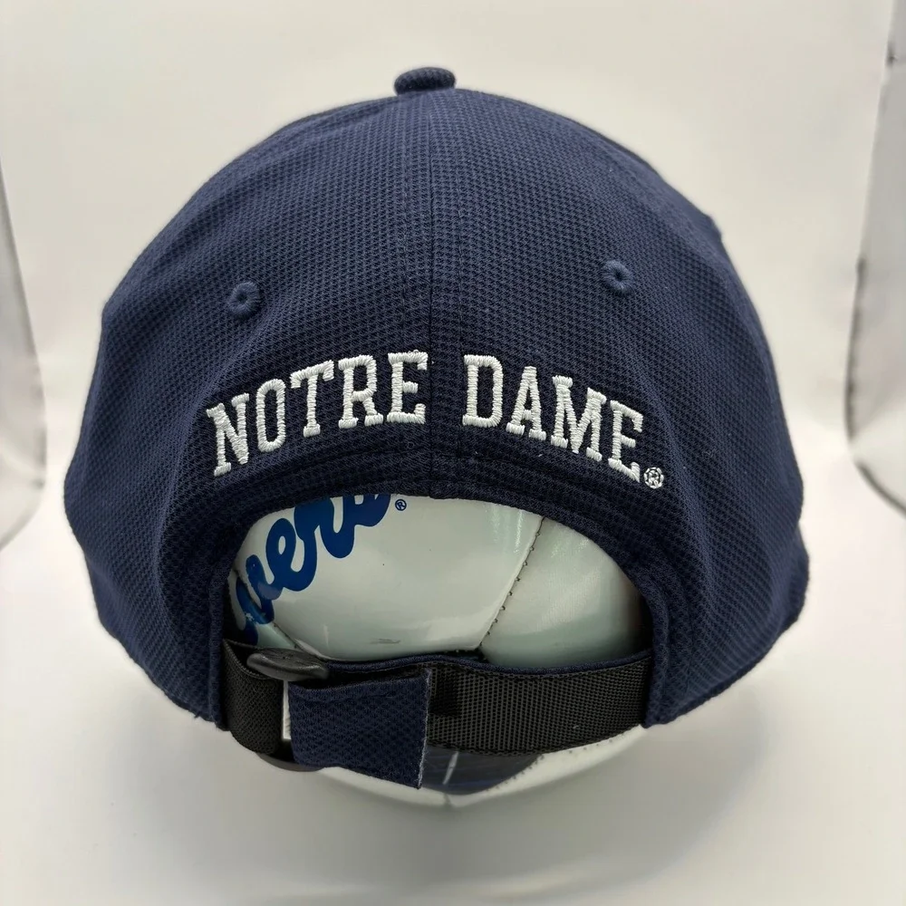 Under Armour Notre Dame Fighting Irish Hat‎ Navy Blue Gold Adjustable OSFA Cap